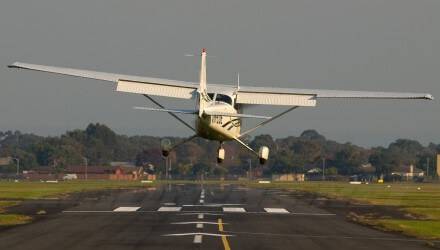 flying-on-a-plane-cesna-smart-kiev
